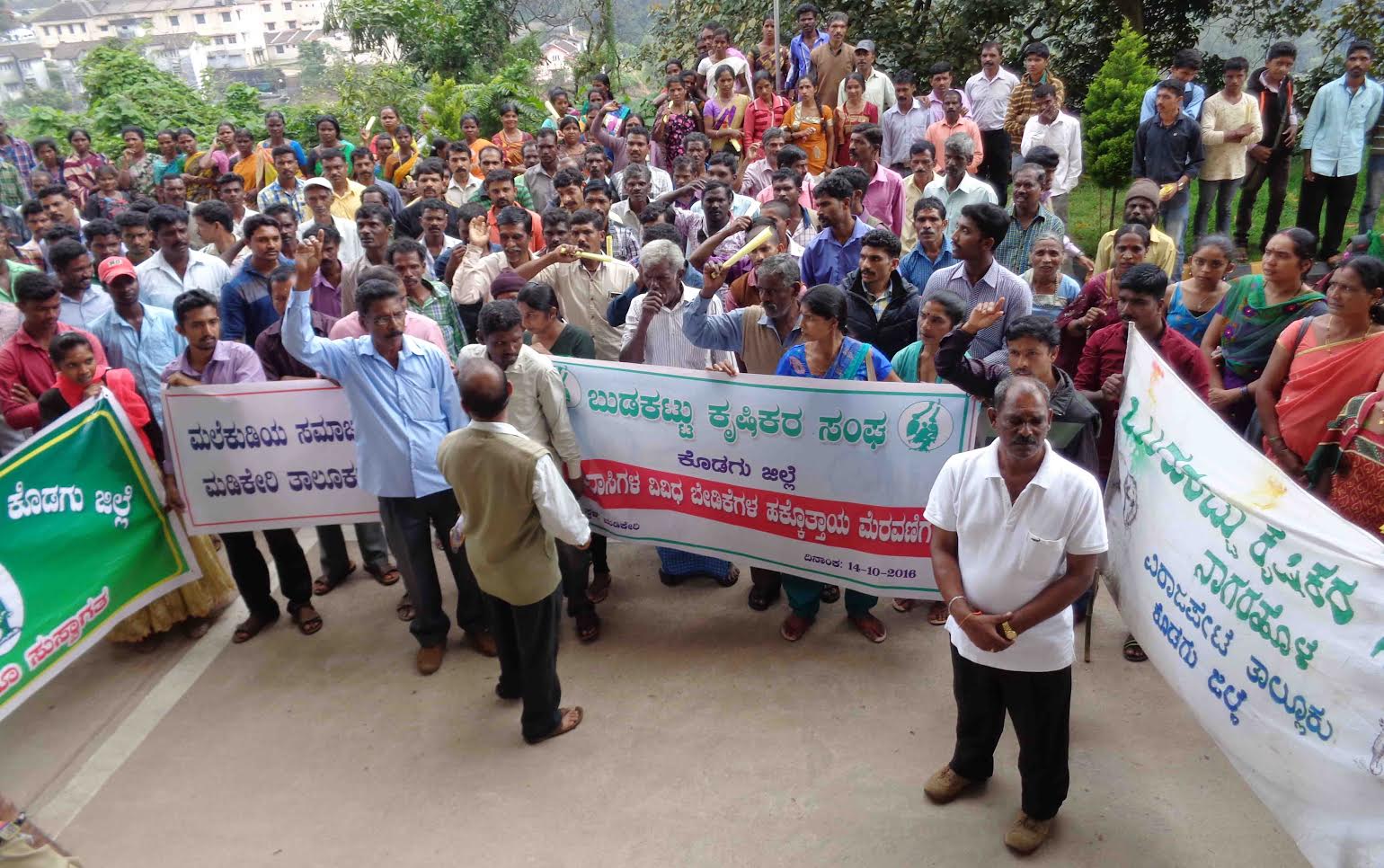 ಅರಣ್ಯ ಹಕ್ಕು ಮಸೂದೆ ಅನುಷ್ಠಾನಕ್ಕೆ ಒತ್ತಾಯ